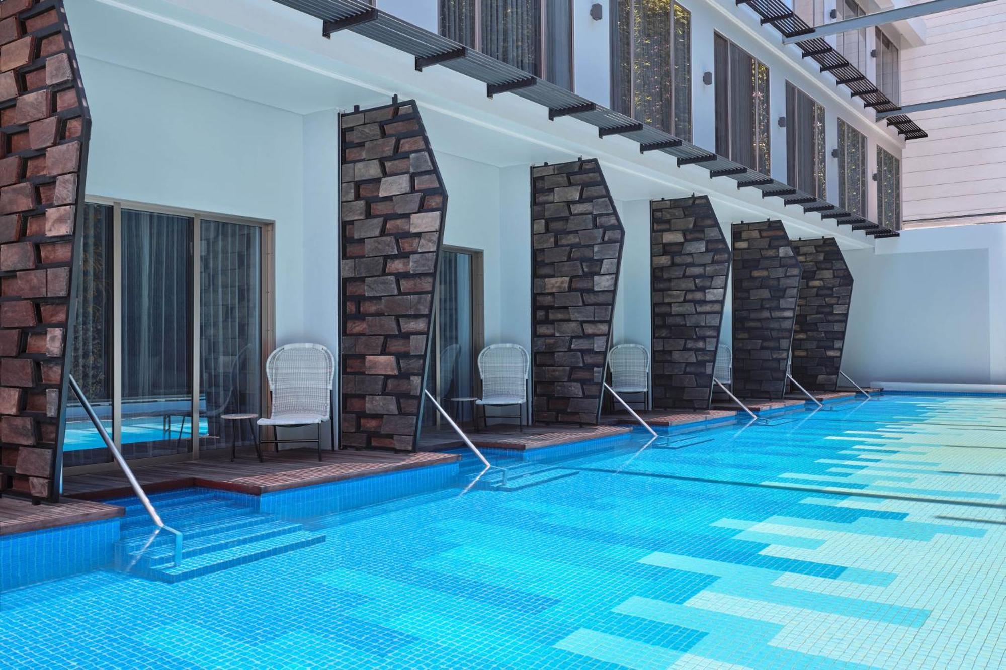 Aloft Bali Seminyak Hotel Exterior foto