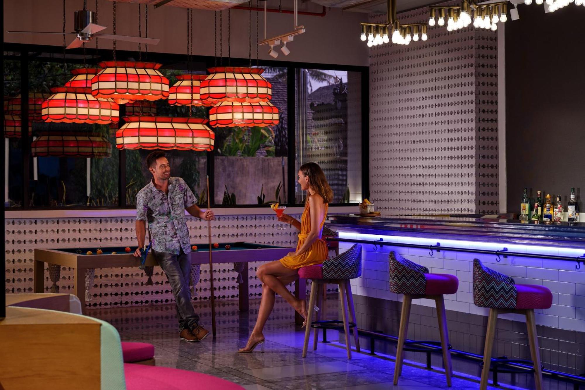 Aloft Bali Seminyak Hotel Exterior foto