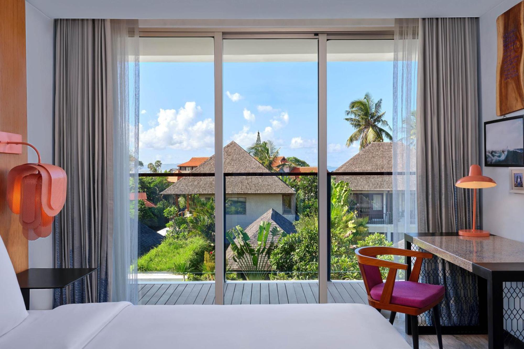 Aloft Bali Seminyak Hotel Exterior foto